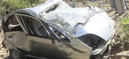 Bus plunges into gorge, one dead, 8 injured