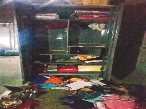 Force of arms alone looted jewelery and cash