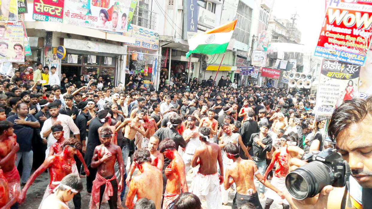 moharram procession national flag waved, slogans up with India zindabad 