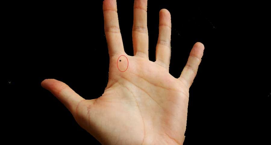 palmistry mole on hand meaning