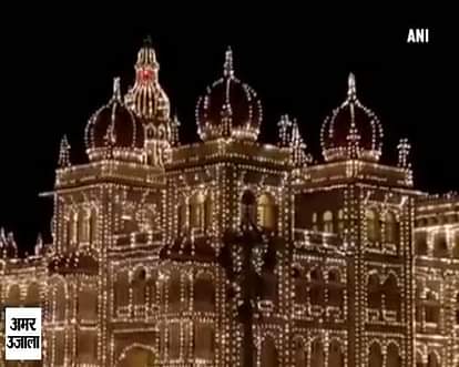 Mysore palace lit up for Dussehra celebrations