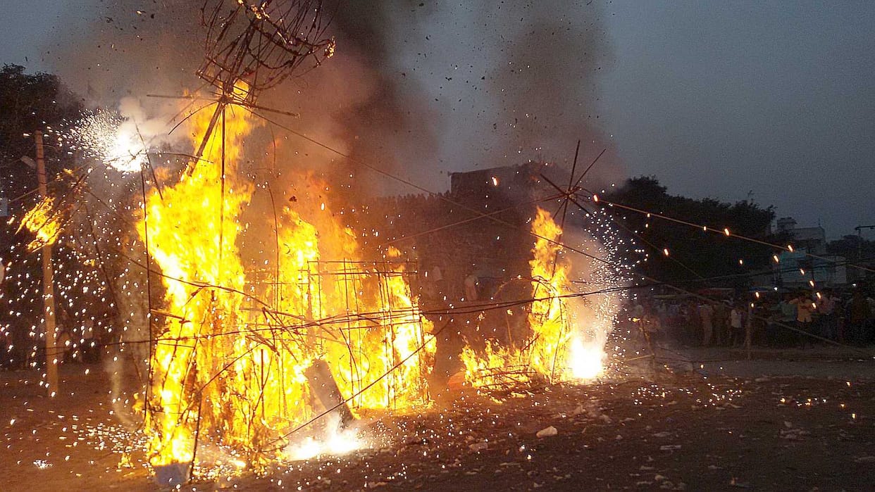 ravan and kumbhkarn effigy burnt