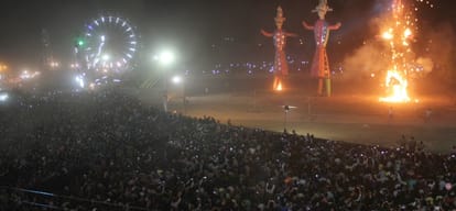 This time ravan and kumbhkaran show in different style