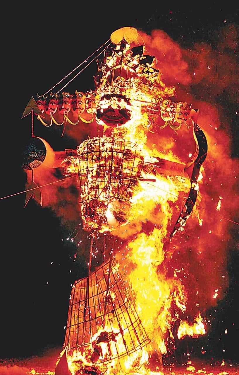 'Poverty' due to burn Ravana alone