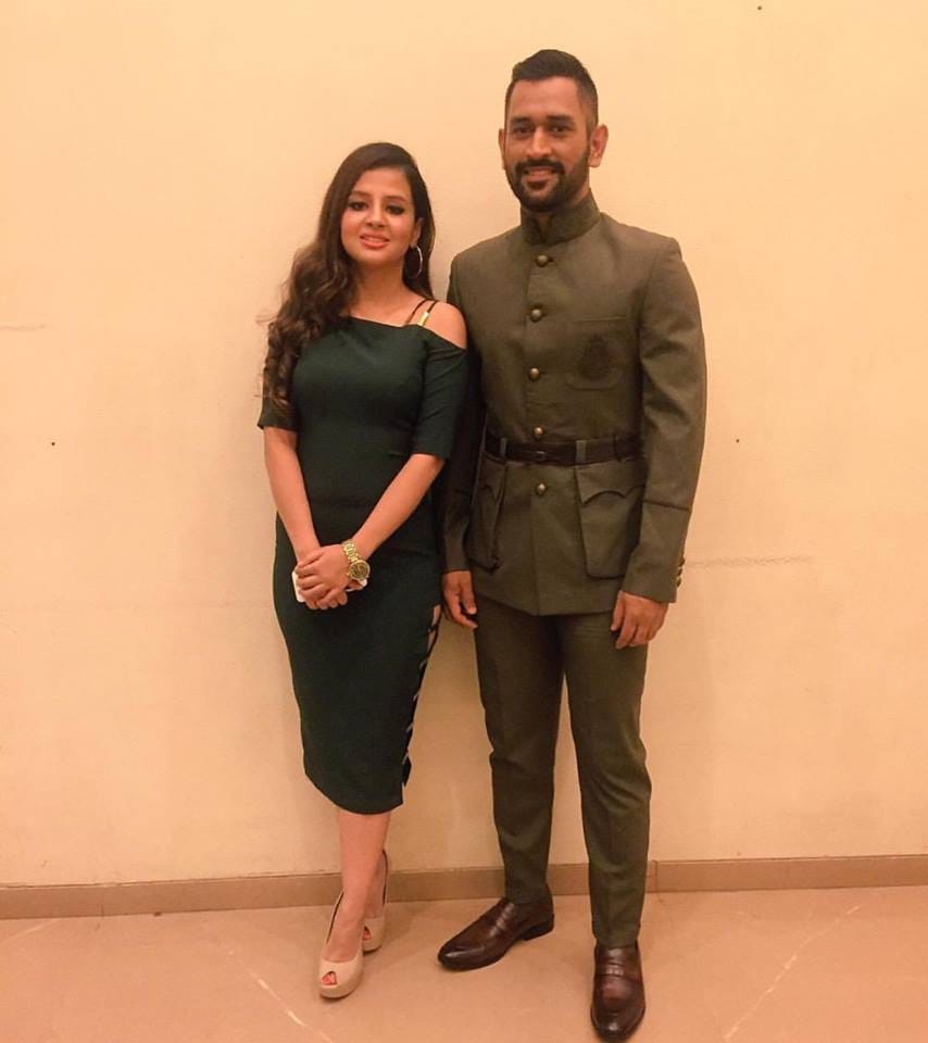 net worth of ms dhoni, mahendra singh dhoni lifestyle