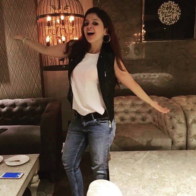 FIR Registered again MS Dhoni Wife Sakshi Dhoni Under IPC Section 420