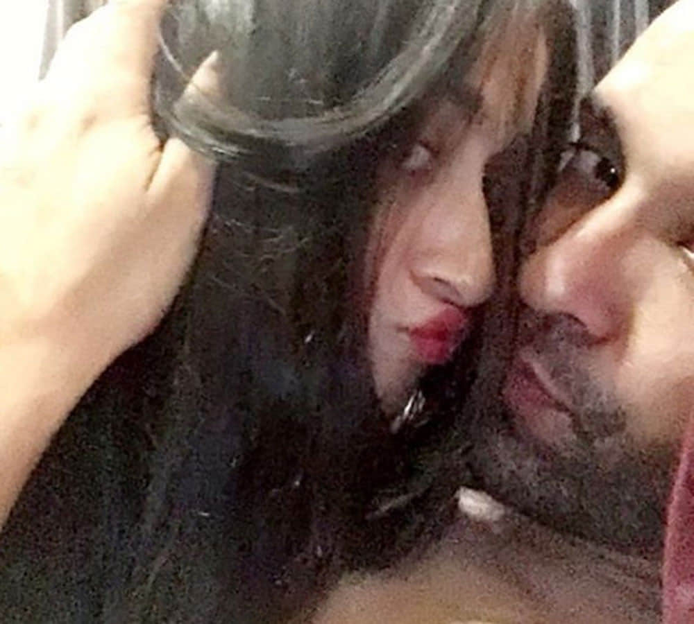 snjida seikh and amir ali share intimate photo