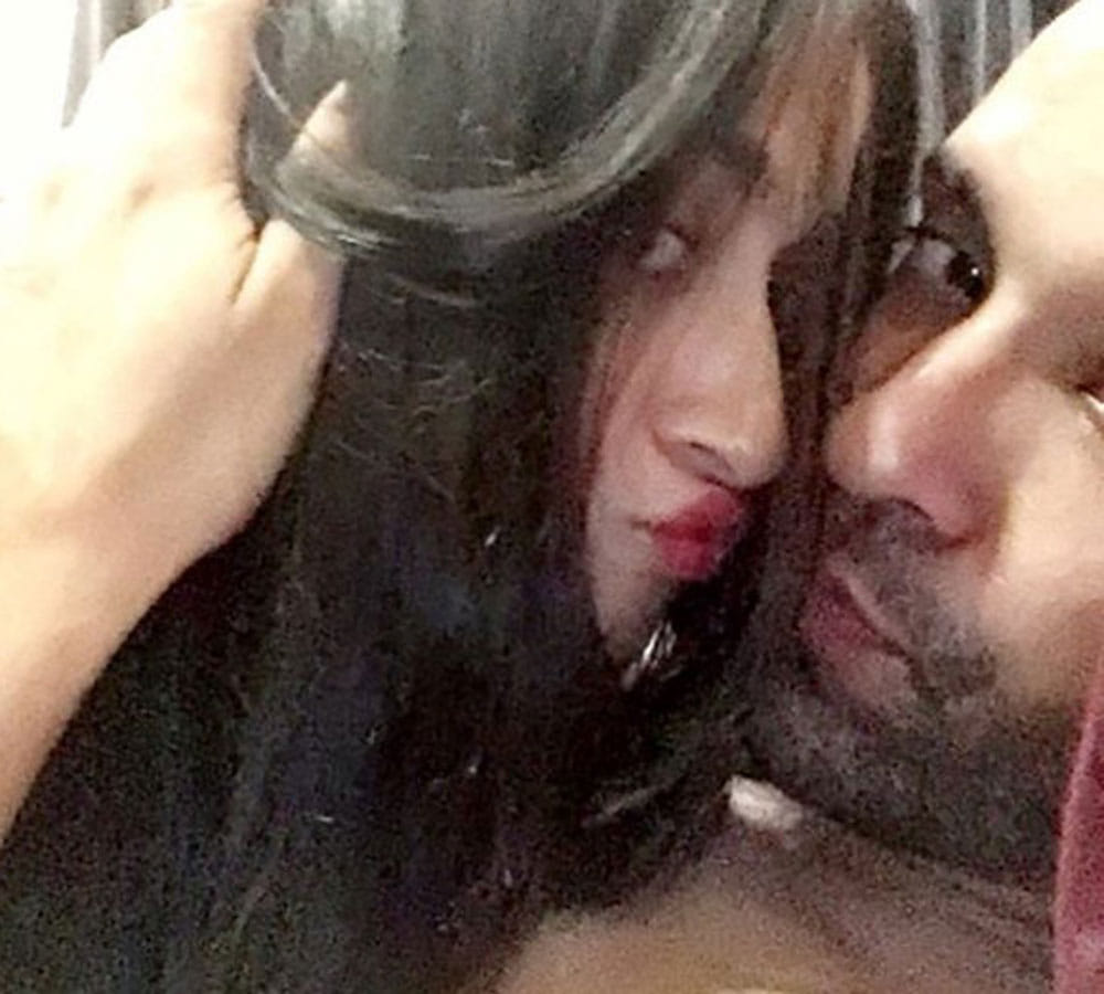 snjida seikh and amir ali share intimate photo