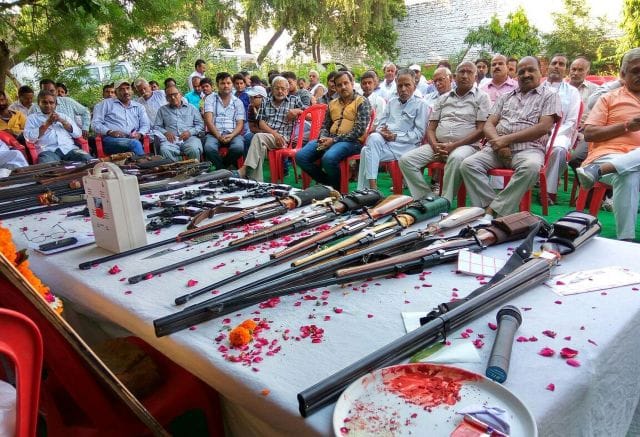 Kshatriya kiosk on board the weapons with fire sacrifice worship