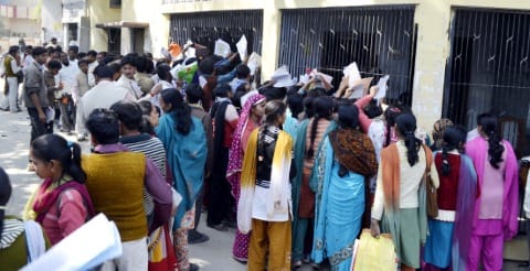 Esic gives wages to unemployment workers