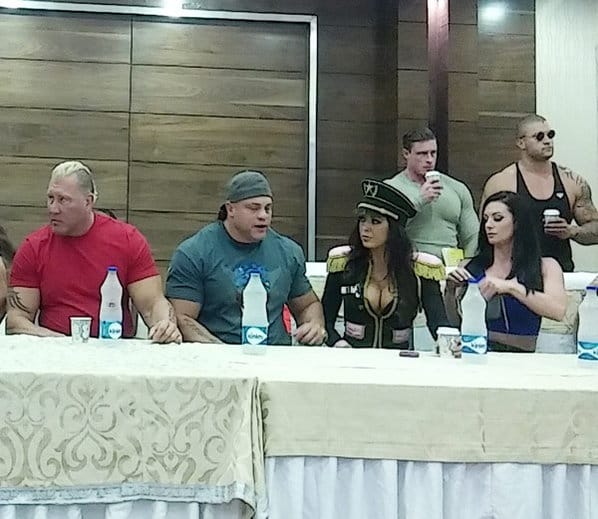 wrestler brody steele open challange to wwe champion the great khali after beaten in hotel room