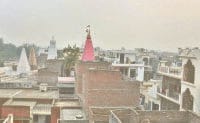 Shops and houses are built close to the city without a map, Karnal