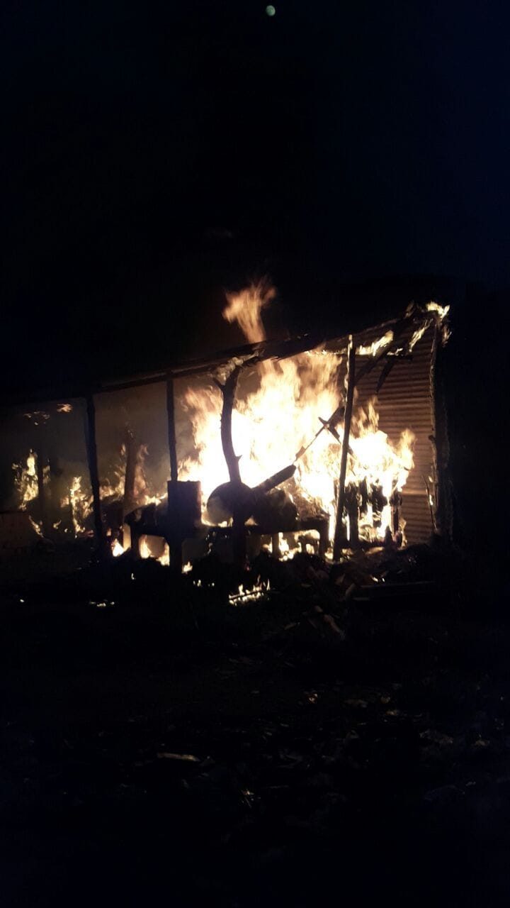 Idol immersion organically, house fire