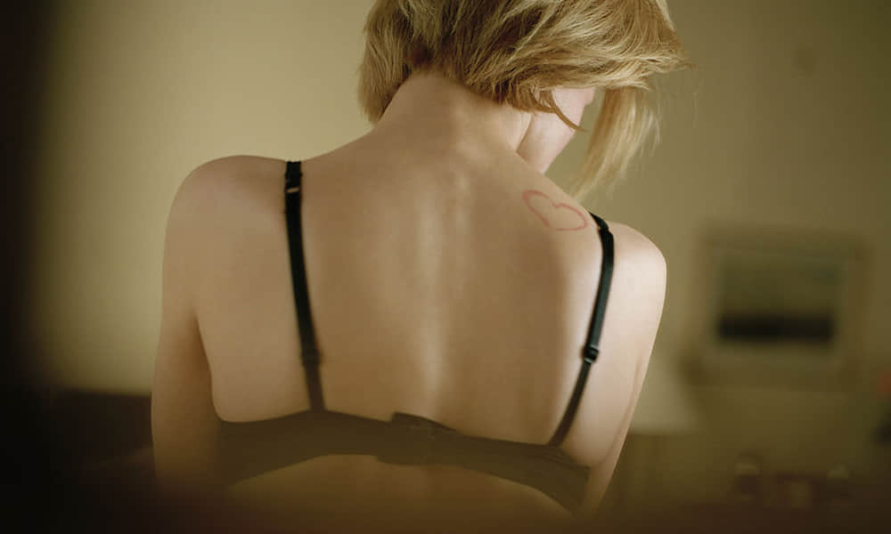 women must remove bra while sleeping at night know why