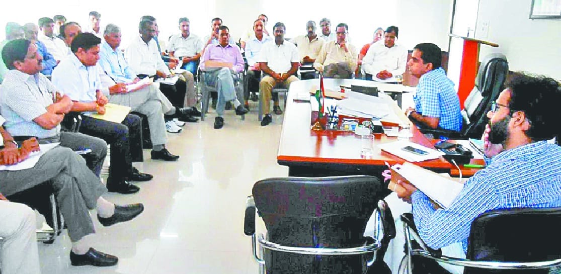 DC Nikhil Gajraj hisar, CM promisess hisar, Hisar