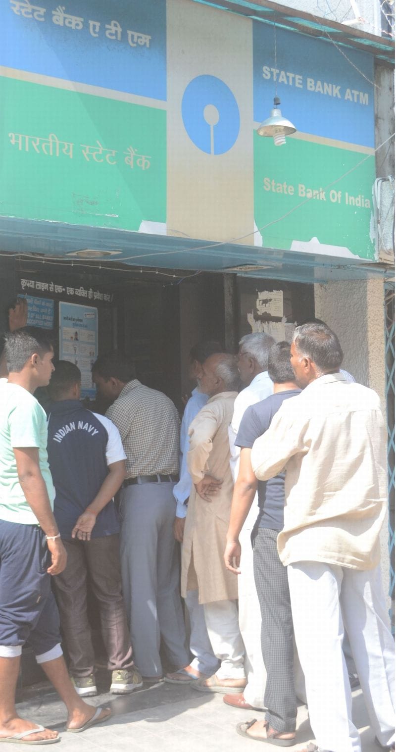 Five days later, government offices open bank, drew crowds