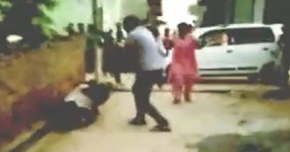 lawyer beaten lady with stick in sonipat and victim lady daughter captured video of incident