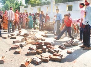 brawl during the durga statchu