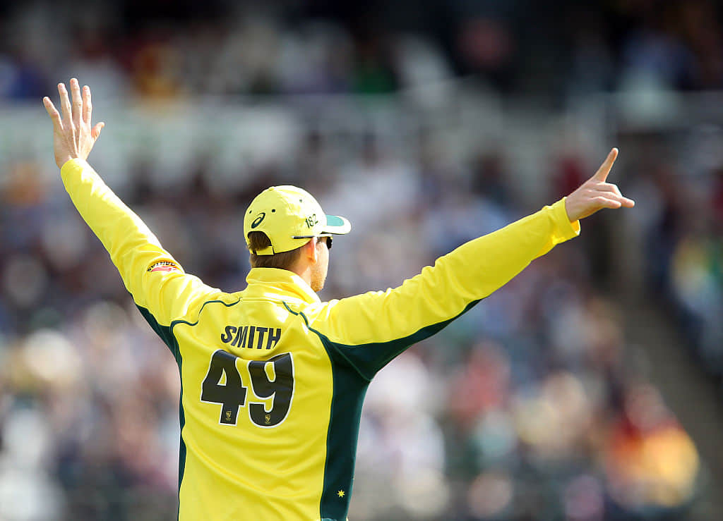 Matthew Wade survives after ball hits stumps but bails don't dislodge