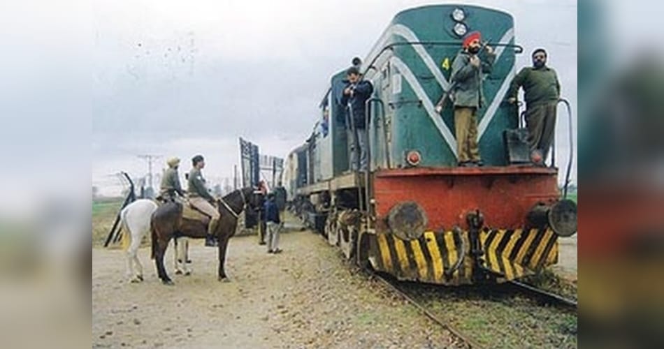 year 2017 first samjhauta express on attari station, pak people statement on terrorist
