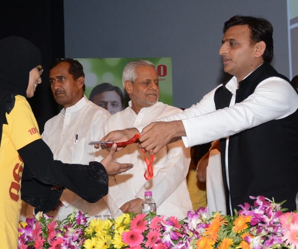 women power line becomes an example for other states says akhilesh yadav.