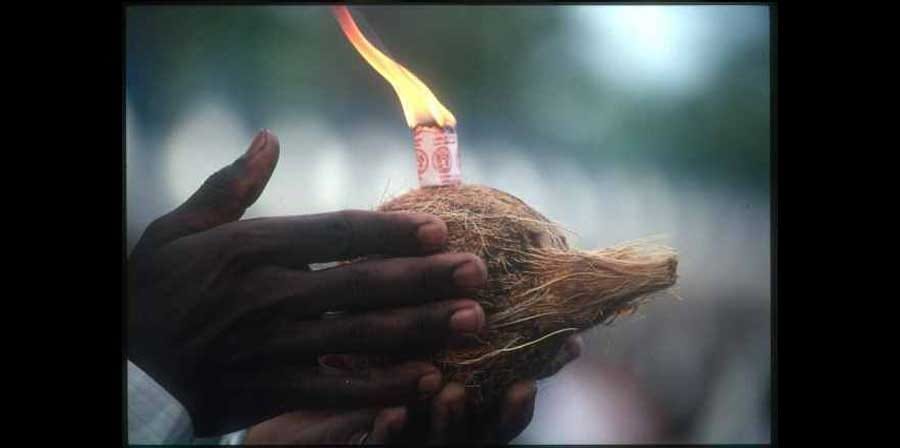 camphor benefits and importance in vastu and pitra dosh