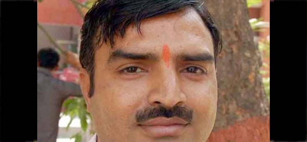 chandramohan sharma is teaching prisoners in luksar jain in noida