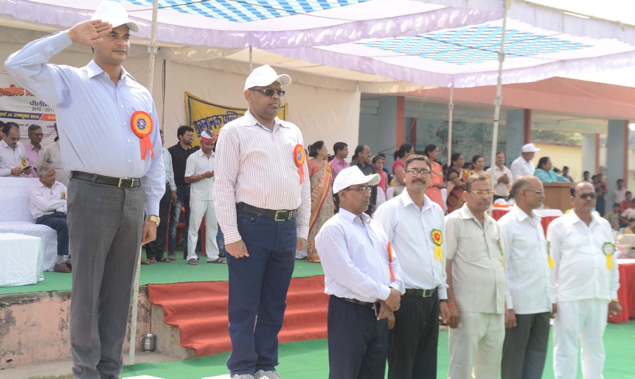 District secondary athletics competition open  