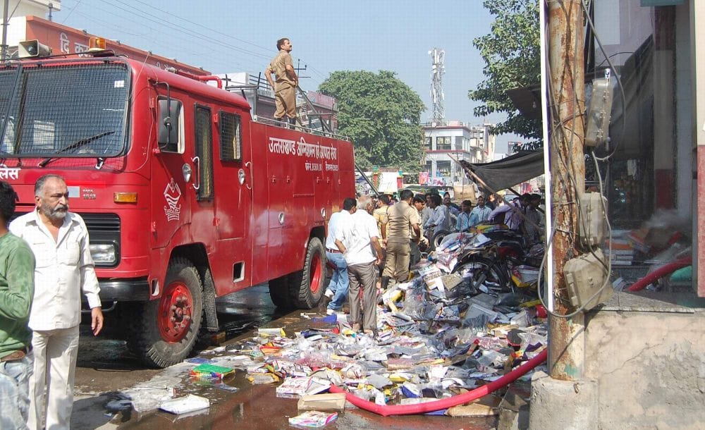 school dress shop caught fire
