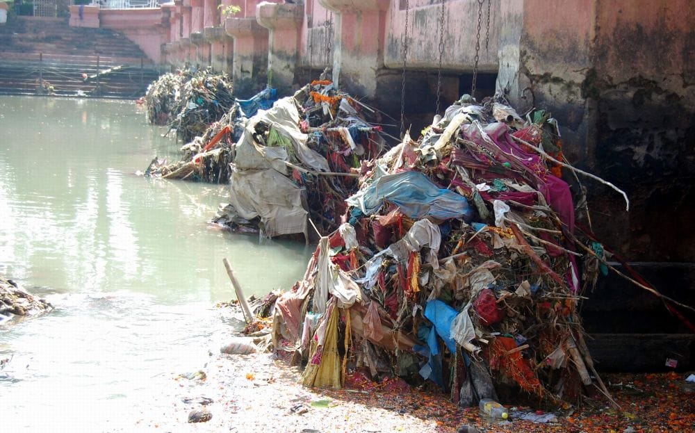 garbage in river ganga