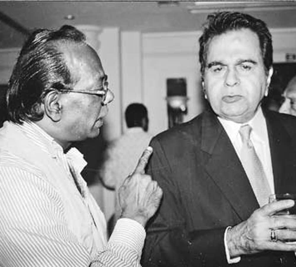 bollywood photographer jagdish kamble commits sucide