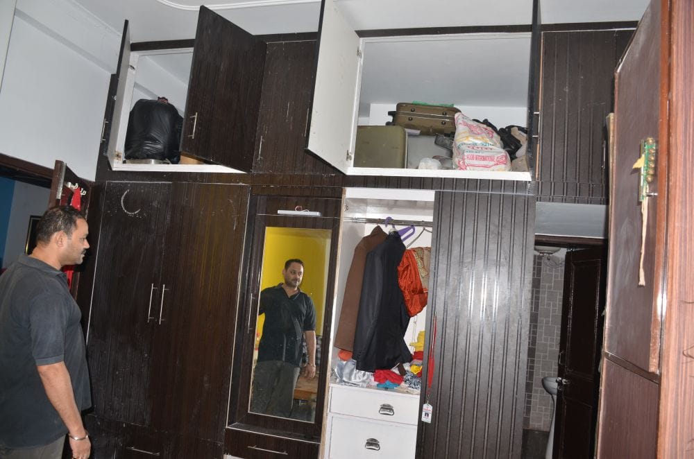 theft in PMO officer house