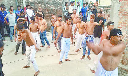 Youth shown feat