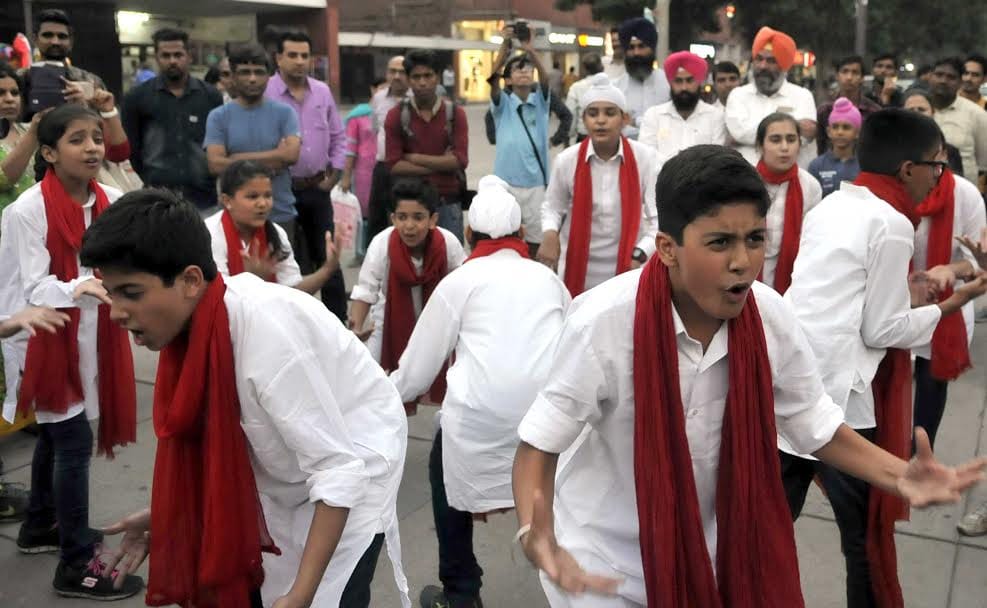 women exploitation based nukkad natak in sector 17 plaza chandigarh