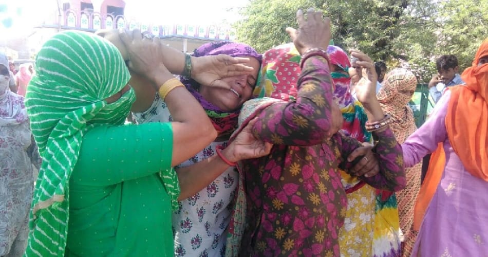 girl child fell down from window and school bus suppressed her, died on the spot