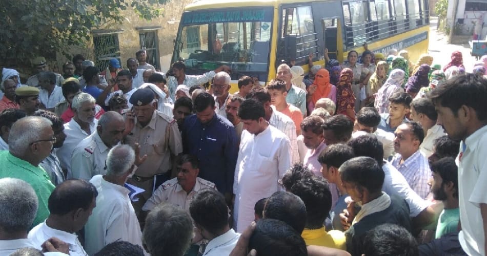 girl child fell down from window and school bus suppressed her, died on the spot