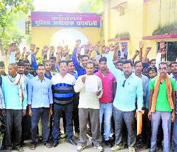 Accused of stealing left from Harchandpur police station 