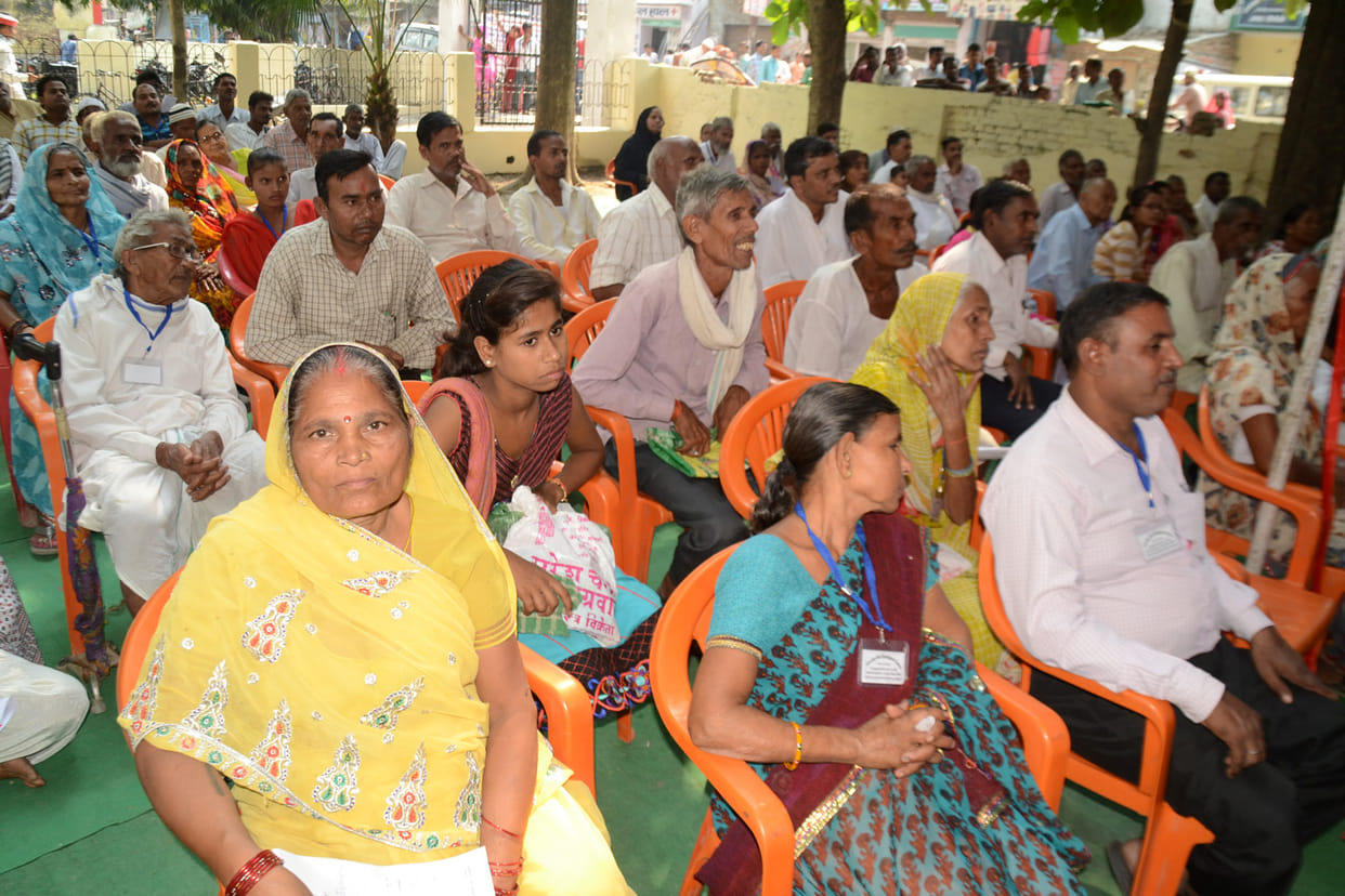 700 eye patients were tested 