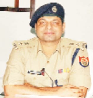 kam samay mein jyada kaam kar gae deepak kumar
