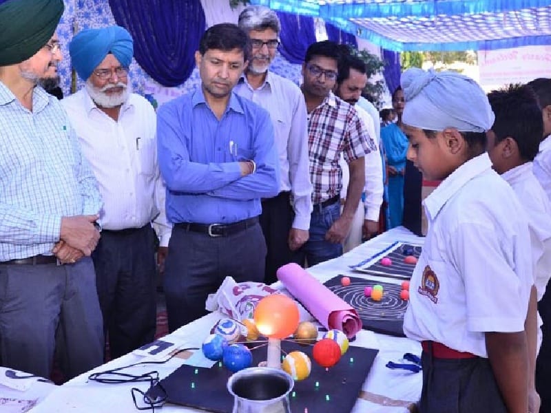 Surajkund Srwhitkari Vidya Mandir, knowledge Science Fair, won overall trophy Malerkotlah  Sangrur