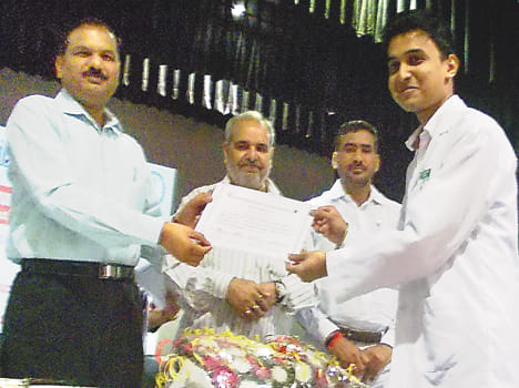 Doctor to be a social service