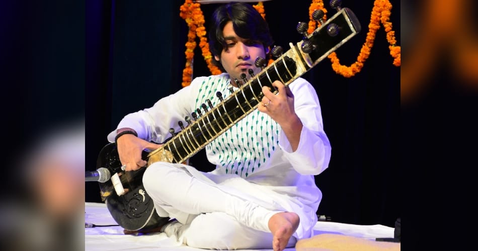 Adnan Khan, presentation in, Punjab Kala Bhavan, chandigarh