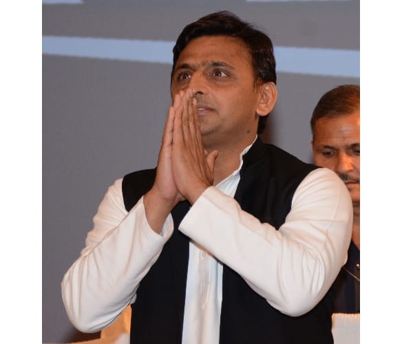 akhilesh yadav appeals to his   supporters.