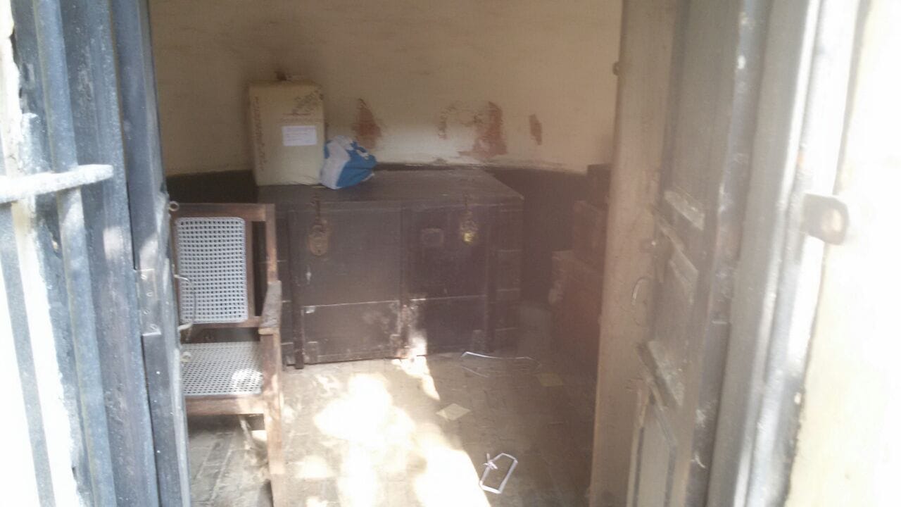 huge amount of money theft in sultanpur