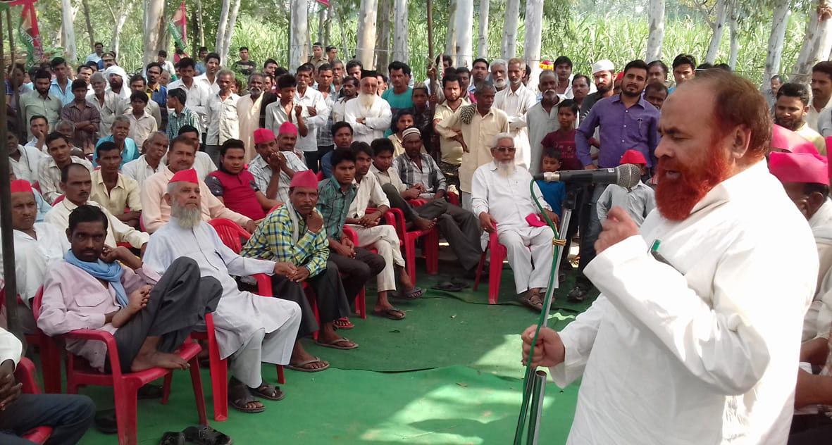 Farmers were robbed Centre: Riaz