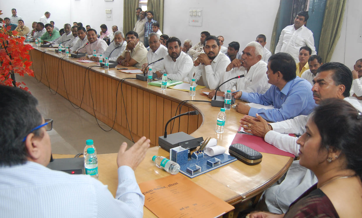 Groundwater are polluted industry