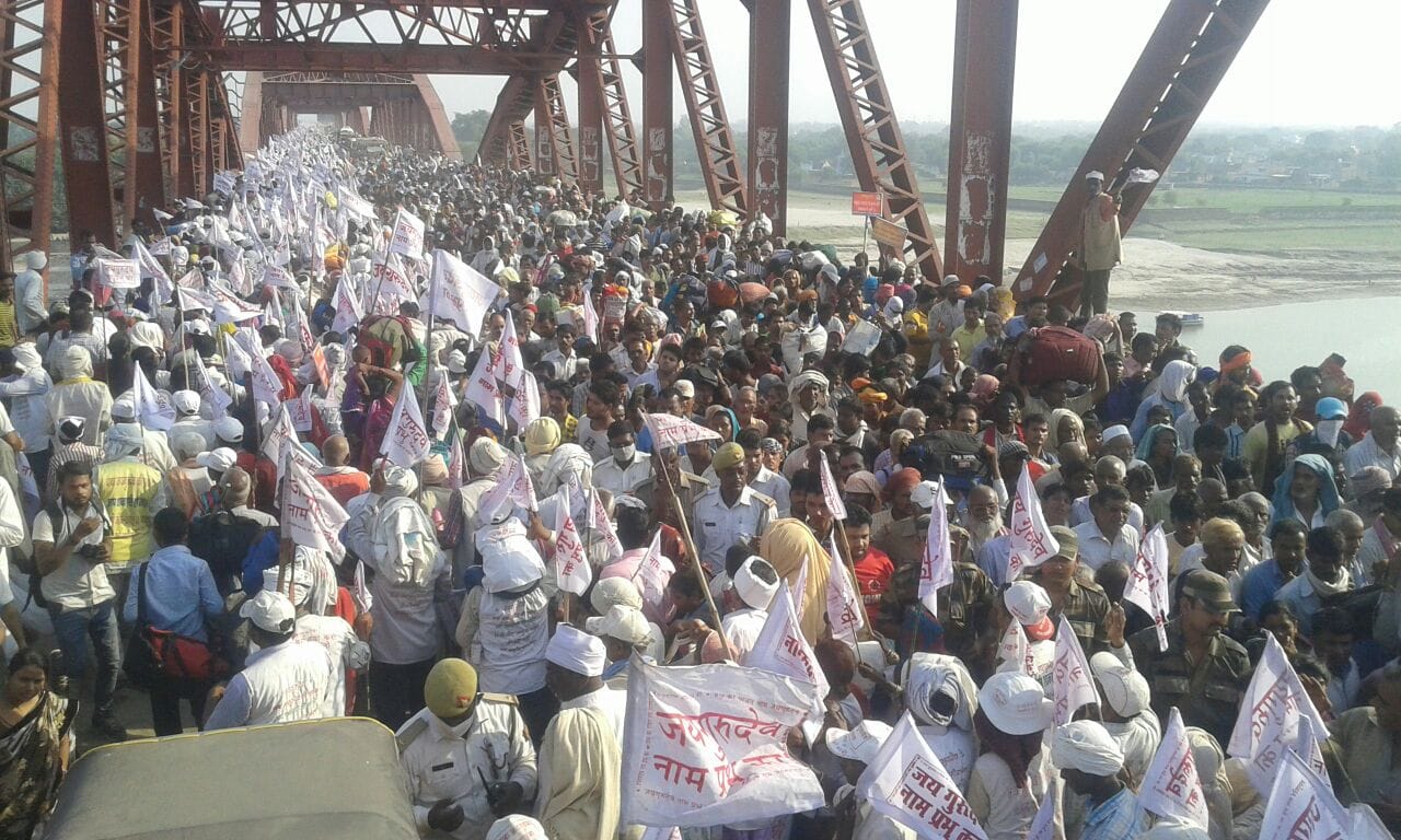 Jai gurudev samagam stampede on Rajghat bridge in Varanasi