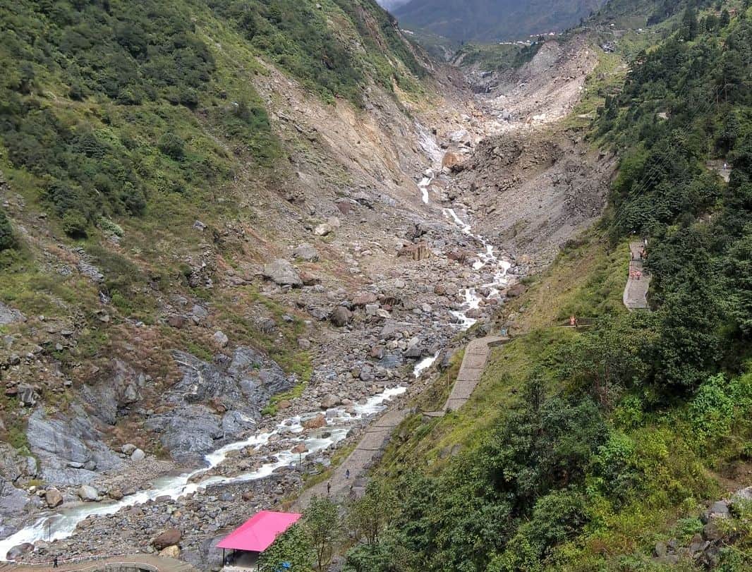 crack on kedarnath dham hills