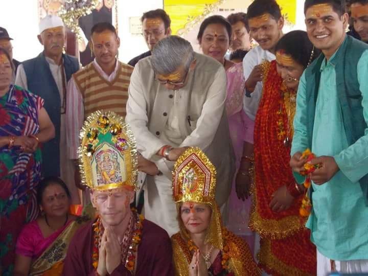 foreigner couple got marriage in harakhan temple