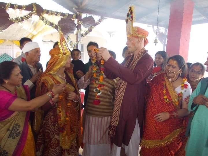 foreigner couple got marriage in harakhan temple